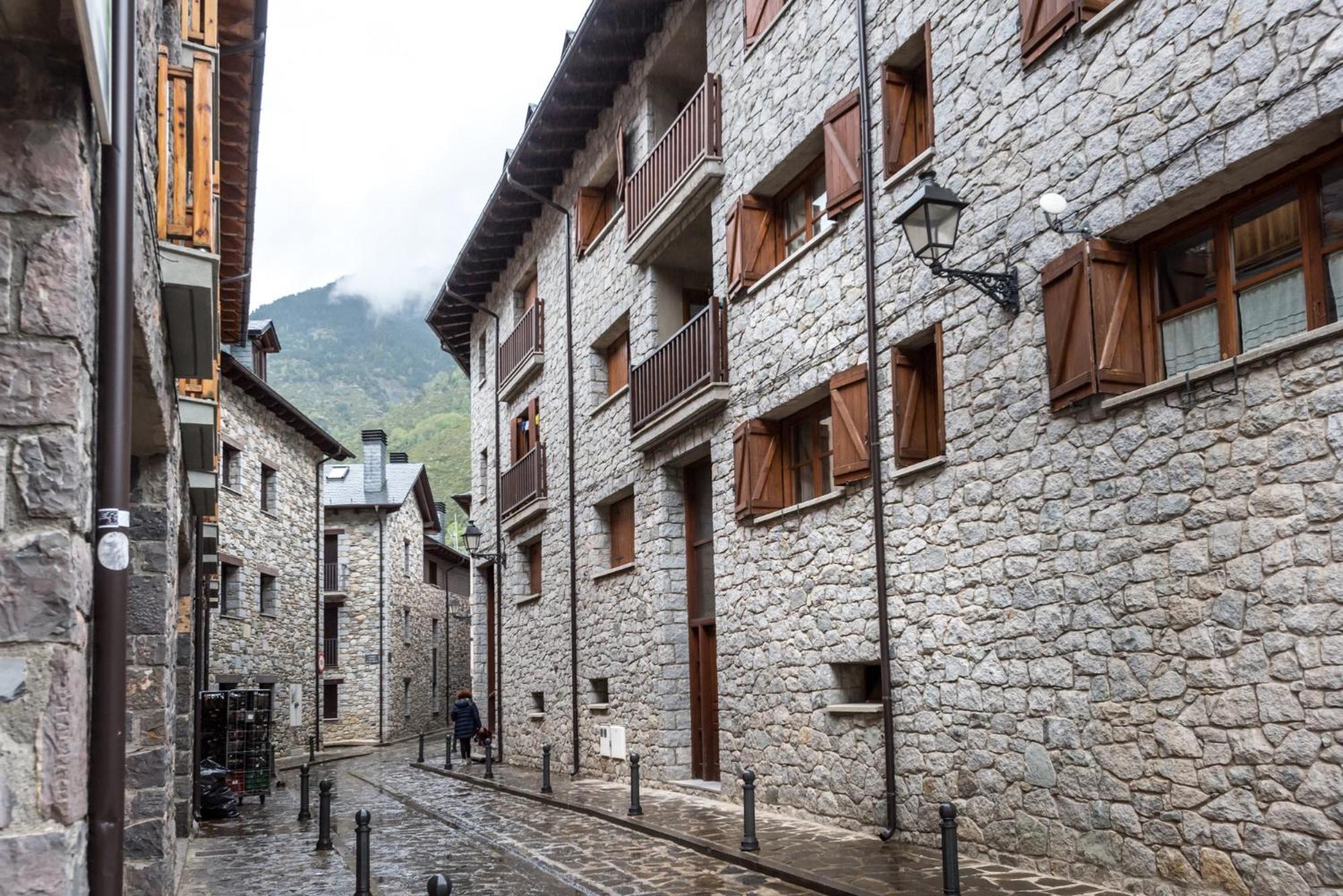 Apartamento La Benasquita بيناسكي المظهر الخارجي الصورة