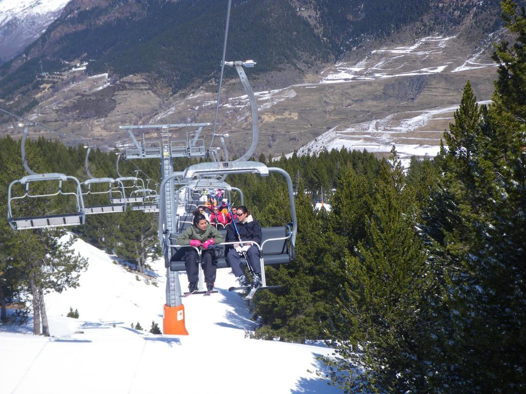 Apartamento La Benasquita بيناسكي المظهر الخارجي الصورة